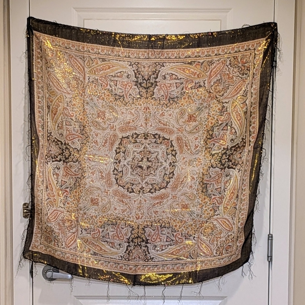 NWOT Beckwoman 37"x38" Gold Metallic Indian Cotton Square Scarf - Picture 4 of 4